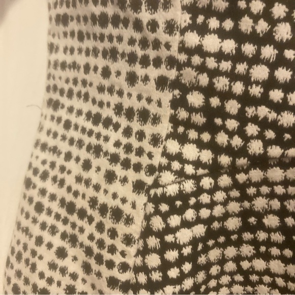 Ladies Banana Republic Black and White Flare Dress - Picture 3 of 5